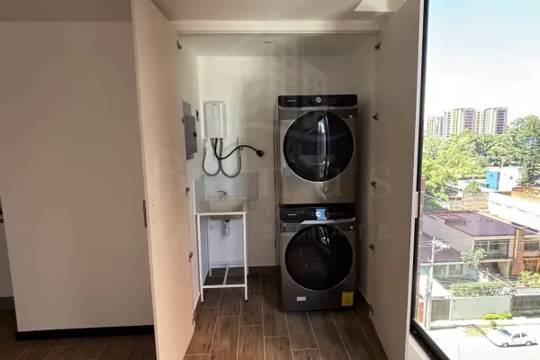 Apartamento 1 Habitación  - Edifico Torre Ferran 1 , Zona 14    — foto 4
