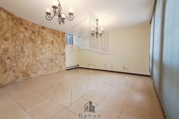 Casa - Jardines de San Isidro, Zona 16 — foto 3