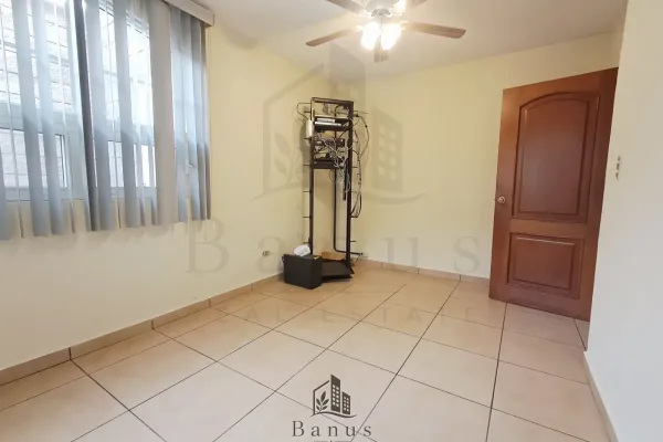 Casa - Jardines de San Isidro, Zona 16 — foto 8