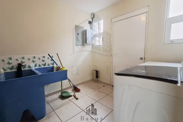 Casa - Jardines de San Isidro, Zona 16 — foto 11